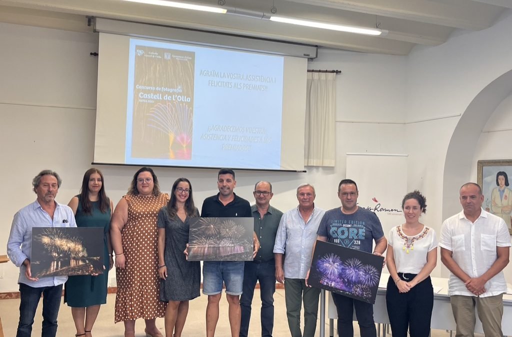 Exposición óleos de la colección de Navarro Ramón Altea en Biblioteca Pública de Altea